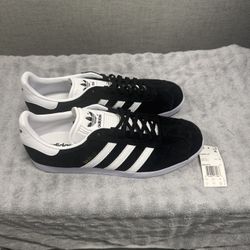 Adidas men’s shoes, large size 12