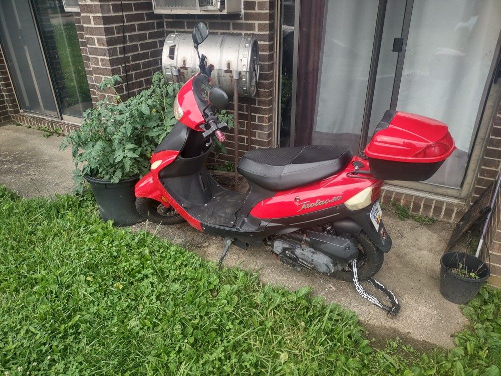 50cc Taotao Moped/Scooter
