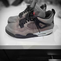 Air Jordan 4 Retro 'Taupe Haze'