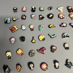 57 Harry Potter croc charms  .25 cents each Or 5x$1.00