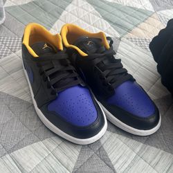 Jordan 1 Low Dark Concord 