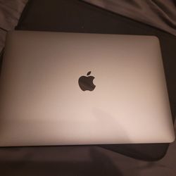 Mint Condition Macbook Air 2020 (Apple M1 Chip 🔥) 256 GB Space Gray