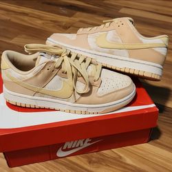 7 womens New Nike Dunk Low Light Snakeskin 7w new with box