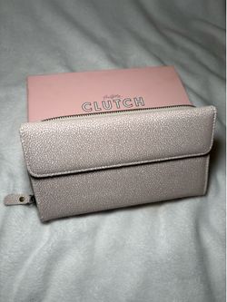 Make up clutch