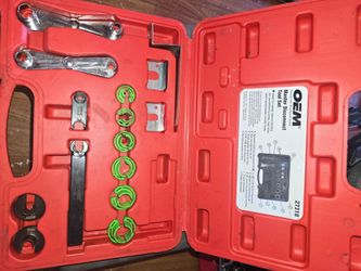 Master disconnect set