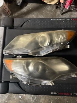 Toyota OEM headlights Camry SE