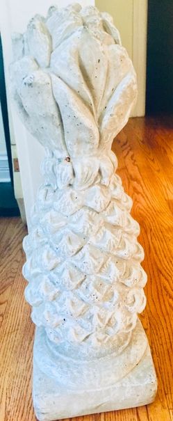 Masonry Campania longwood pineapple