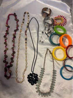 Jewelry bundle $10