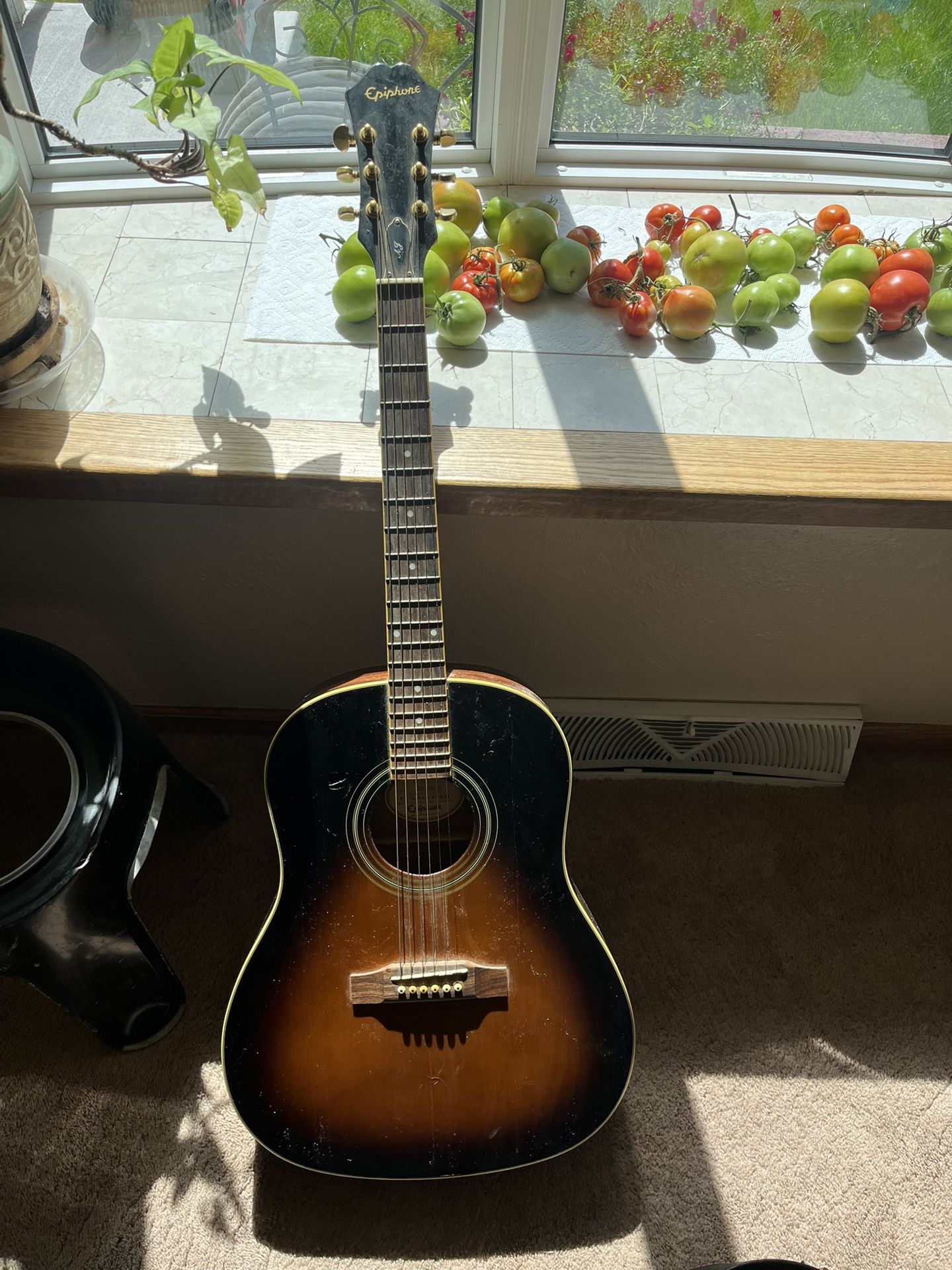 Epihone Guitar