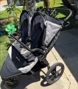 Baby Jogger summit x3 double stroller