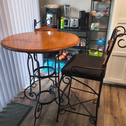 Counter Height Table w/2 Chairs