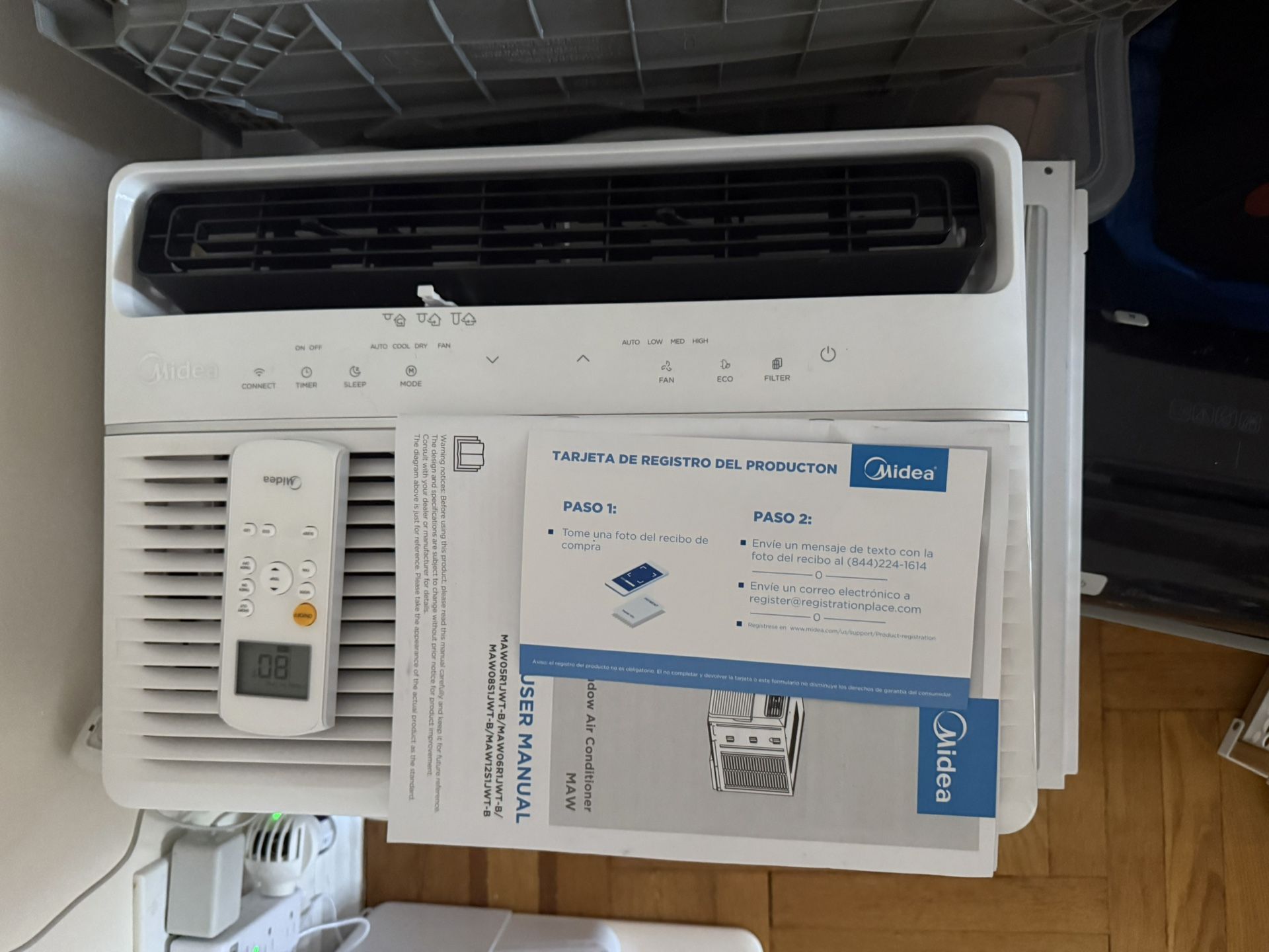 Midea Smart Window Air Conditioner – Used Twice, Like New! 12,000 BTU