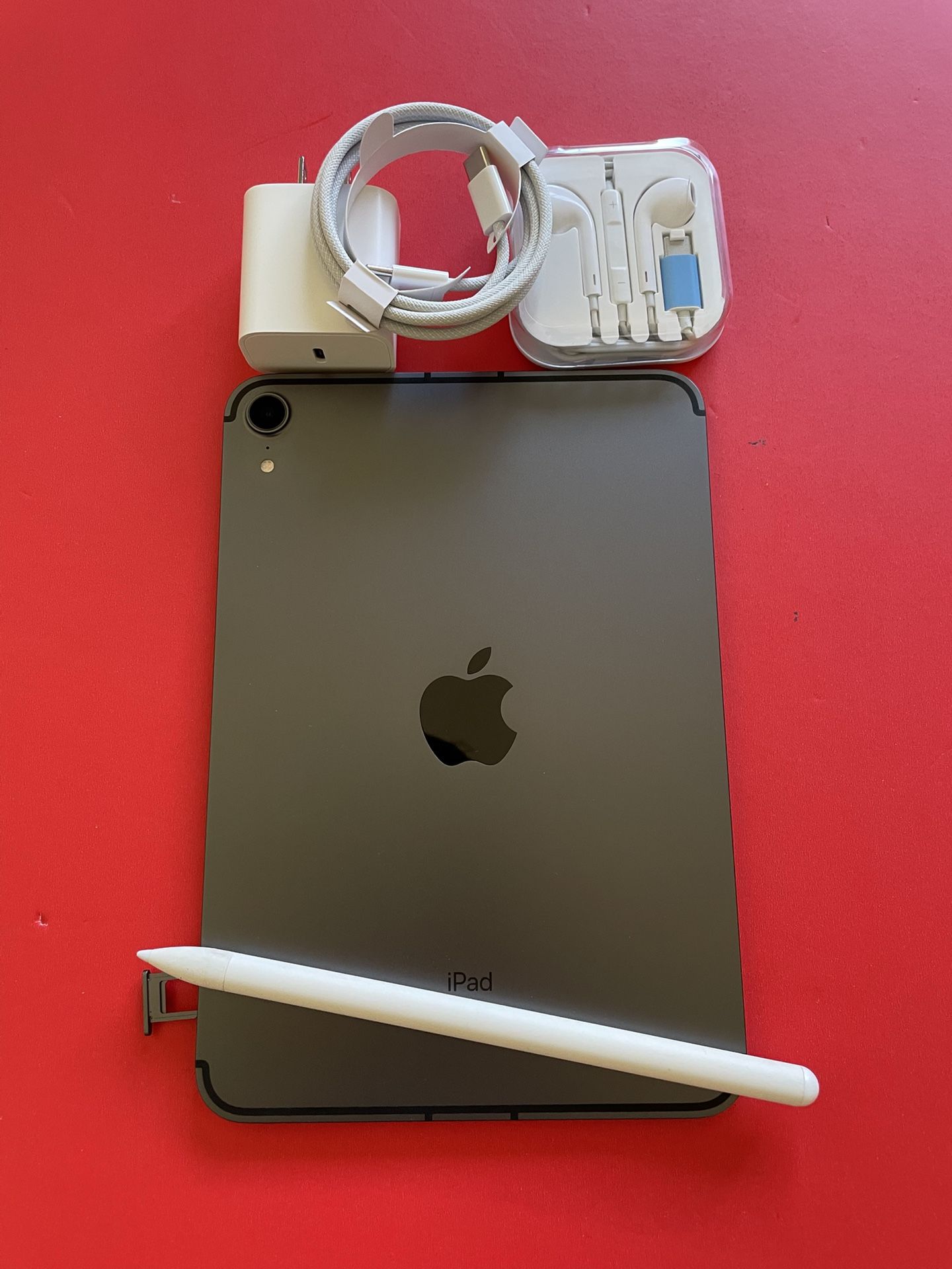 Apple Ipad Mini 6th Generation (2021/ 8.3” Liquid Retina ) 64GB WiFi + cellular (5G Unlocked) with pen, case & Accessories (256GB $569)