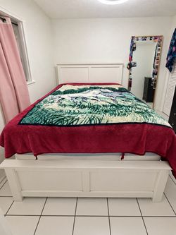 QUEEN BED FRAME ONLY