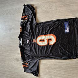 NBA AND NFL JERSEY BUNDLE SIZE (small) 