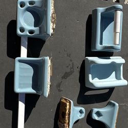 Vintage Bathroom Accessories 