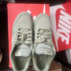 Nike Dunk Low Retro Premium Oil Green Olive Aura