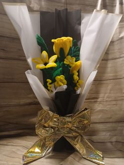 Yellow rose bouquet