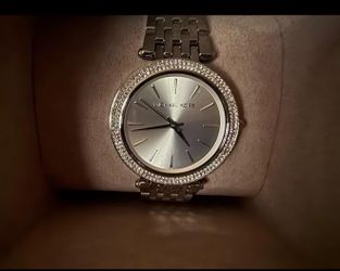 Brand new!! Michael Kors woman’s watch