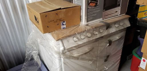 O'Keefe merrit old stove (vintage)