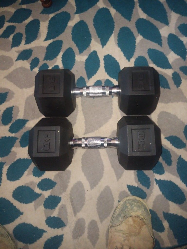 2 30lb Dumbells