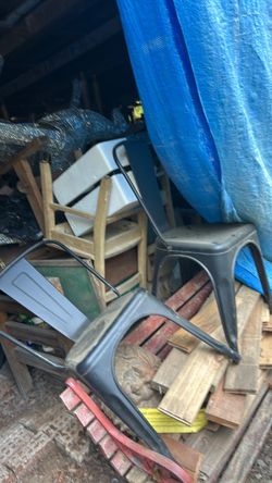 2 heavy metal chairs