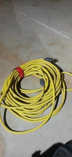100ft Extension Cord Heavy Duty