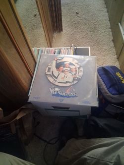 Lazer discsover 100 of them