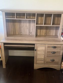 Wood Computer Desk Heavy Quality Great Condition!