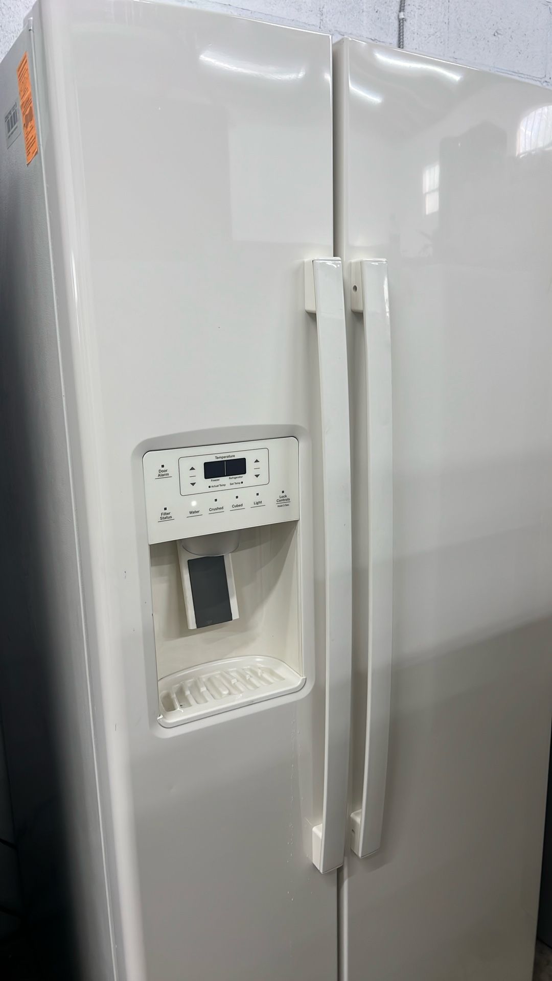 Refrigerator Ge Color Biscuits Side By Side 