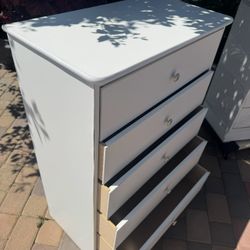 New Chest Five Drawer Dresser 