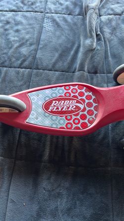 Radio Flyer Kids Scooter