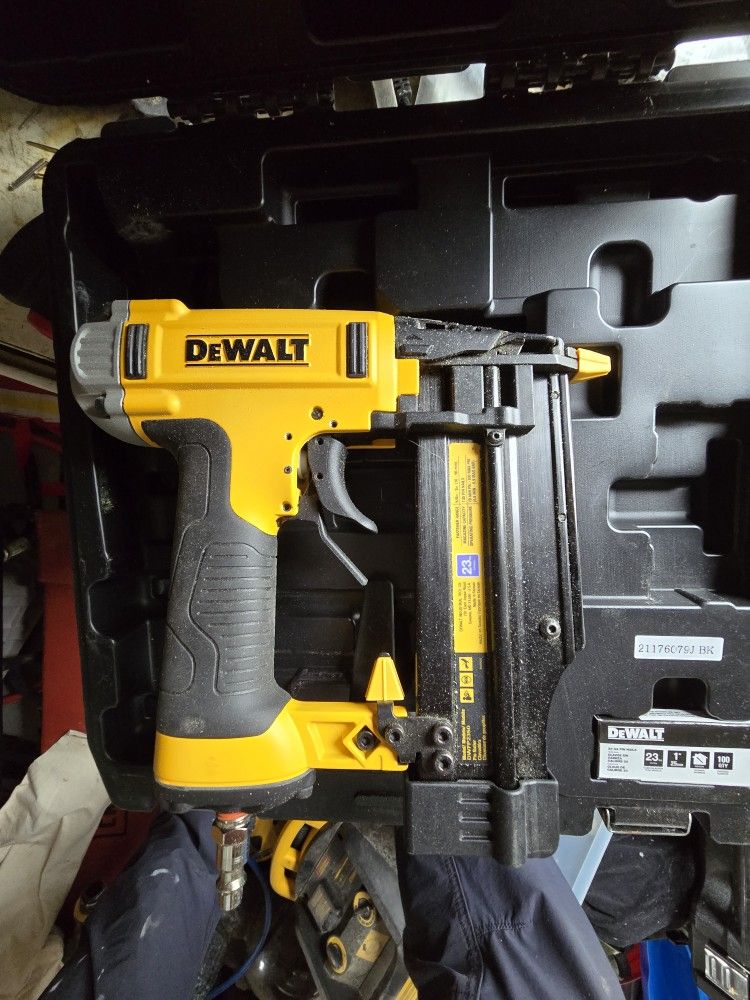 Dewalt Pin Nailer