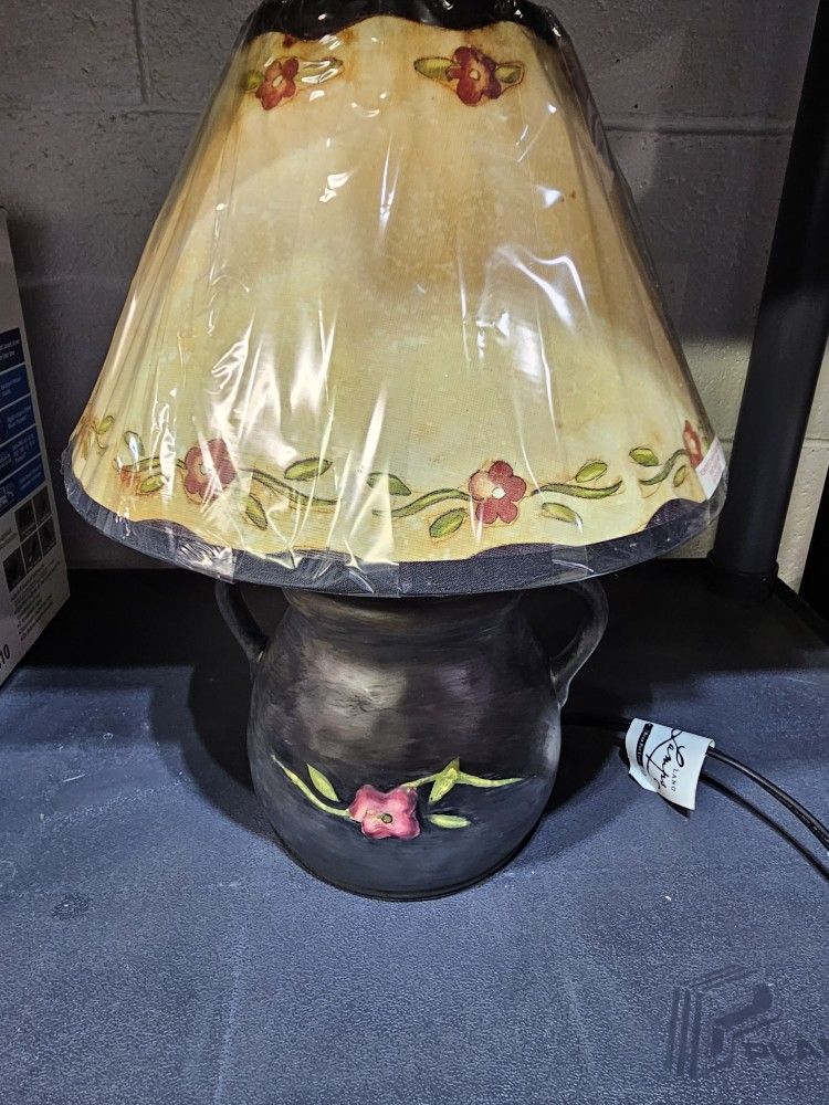 Brand New Bean Pot Lang Lamp 