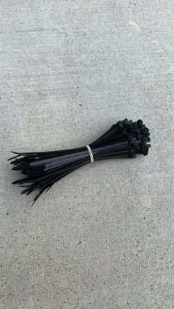 Pack of zip ties