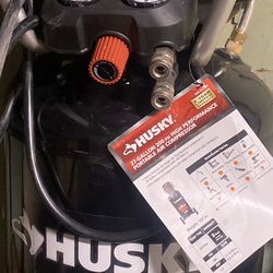 Compressor Husky 27 Gallons 