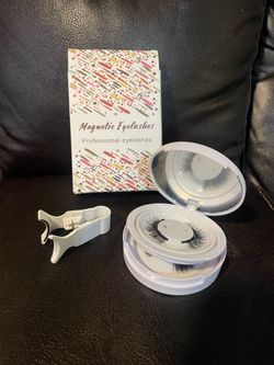 Makeup $4 new