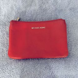 Michael kors hotsell triple zip crossbody