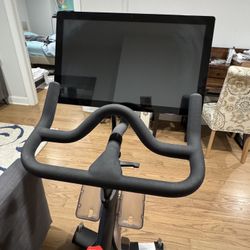 Peloton Bike + Shoes Included – Great Condition