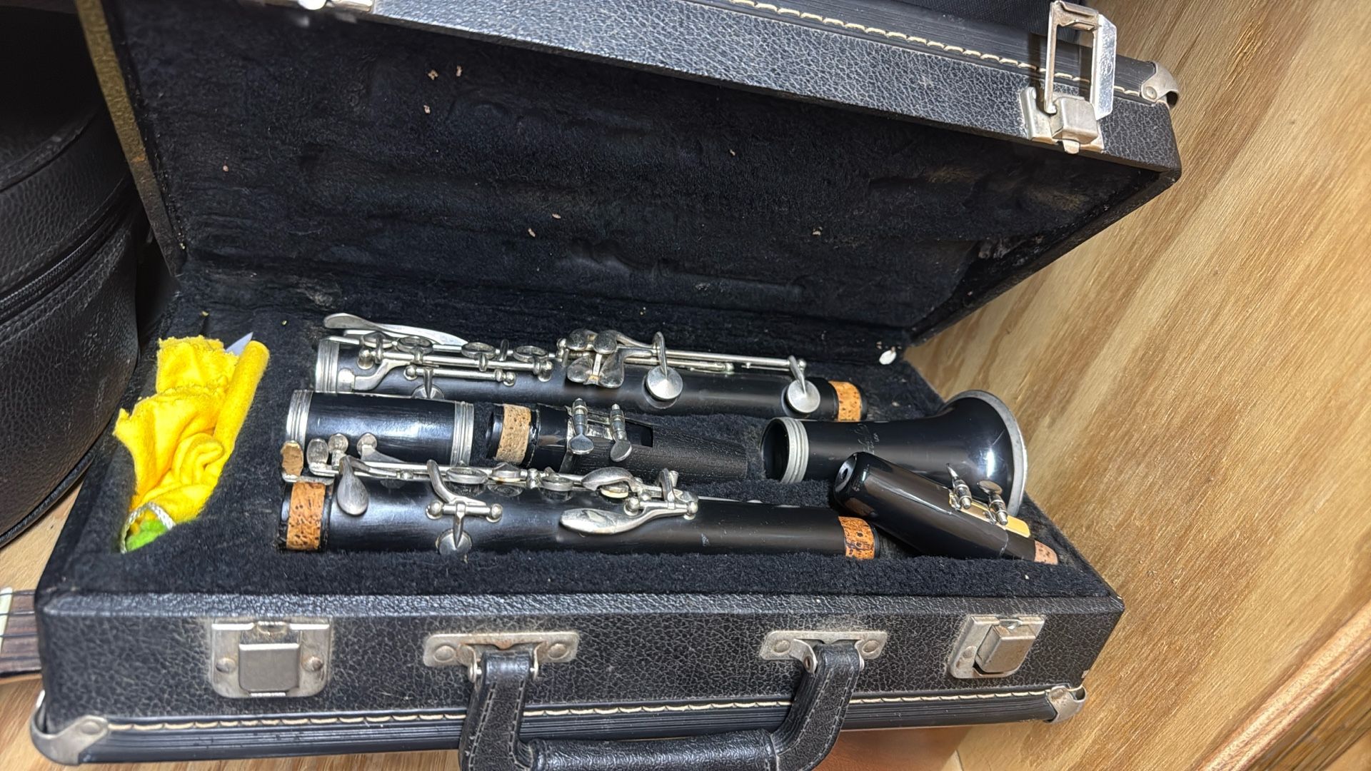 Honkin Vintage Wood Clarinet Made In Usa