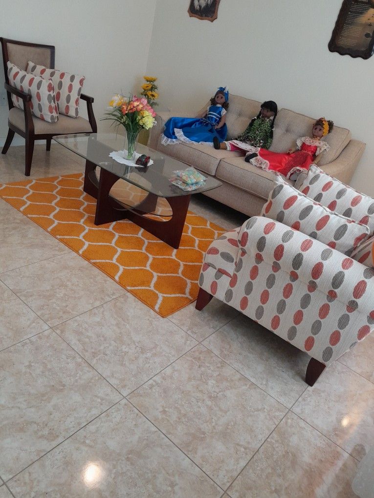 SMALL LIVING ROOM SET