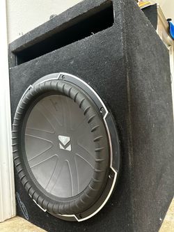 Kicker 12” comp Q with box
