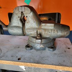 Wilton 3-1/2" Bench Vise Pipe Jaws Combo Vice