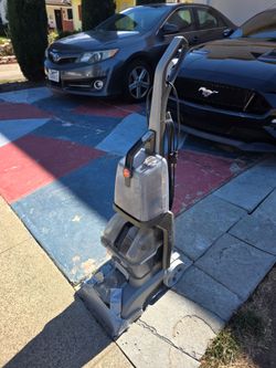 Free Hoover Carpet Cleaner for Pets. USED.