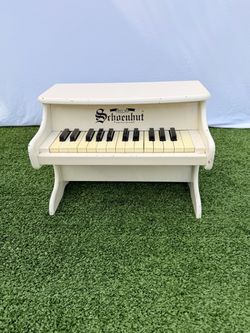 Schoenhut White Toy Piano