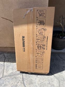 New BRUTE heavy-duty ergo handle utility cart asking $200