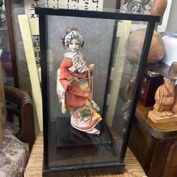 Beautiful Vintage Traditional Japanese Geisha Doll