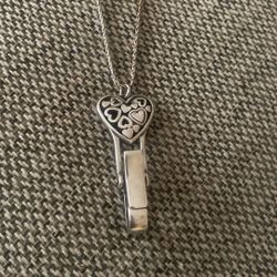 Brighton Heart Badge Holder