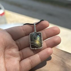 Labradorite Crystal pendant necklace