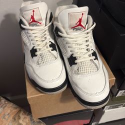 Air joJordan White And Grey Cement Retro 4